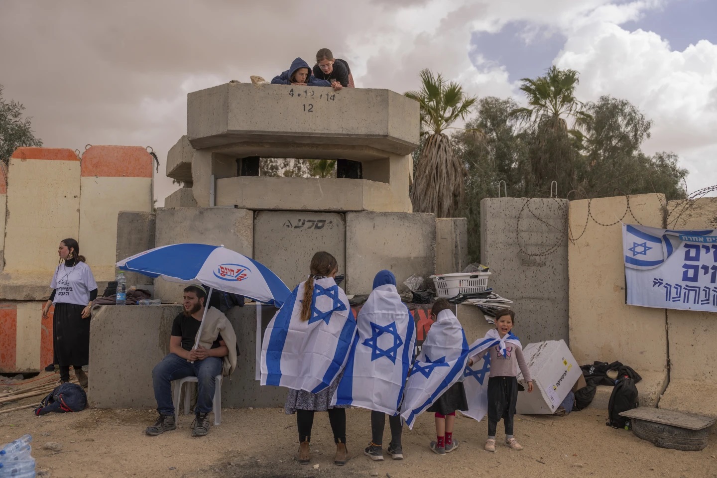 Israel and Hamas indicate no deal is imminent after Biden signals Gaza cease-fire could be close