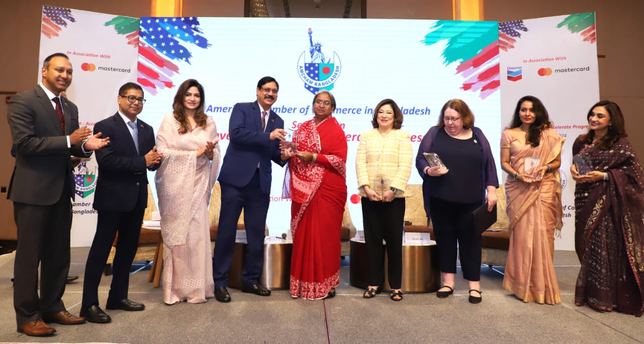 U.S. Chargé d’Affaires stresses women’s empowerment in Bangladesh’s  pvt sector
