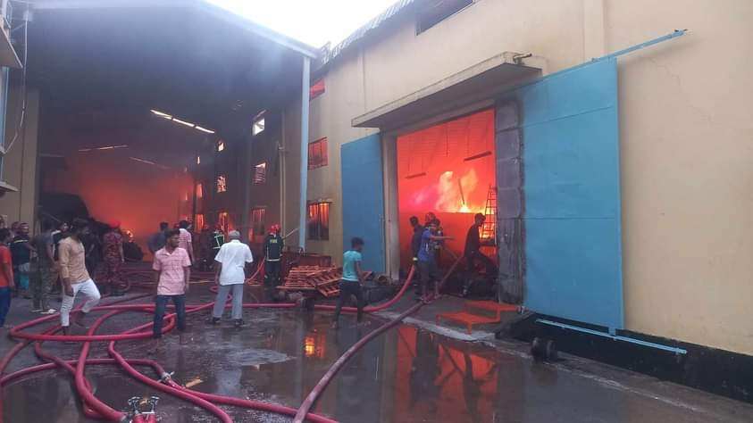 Fire at jute mill in Khulna under control after 3.5 hours