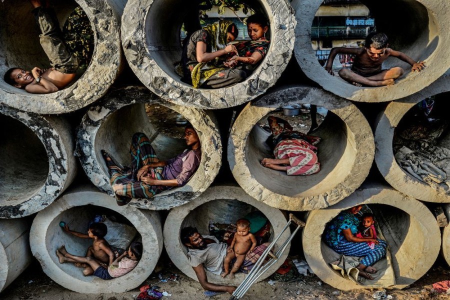 Nearly 1 mln Bangladeshis at risk of poverty: World Bank