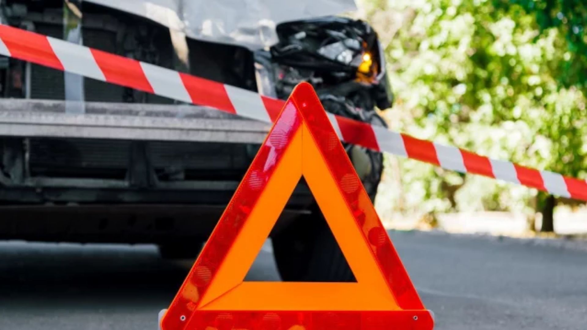 13 dead in bus-pickup van collision on Dhaka-Khulna highway