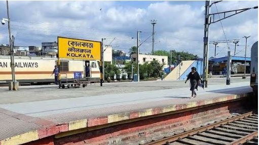 Bangladeshi arrested at Kolkata station on charges of money laundering