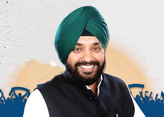 Head of Congress in Delhi, Arvindar Singh, resigns
