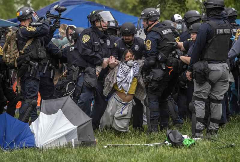 25 arrested at University of Virginia after police clash with pro-Palestinian protesters