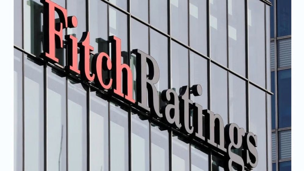 Fitch downgrades Bangladesh's credit rating to 'B+' amid external buffer concerns