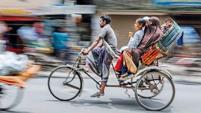 Battery-run three-wheelers to be allowed to ply Dhaka roads: Quader