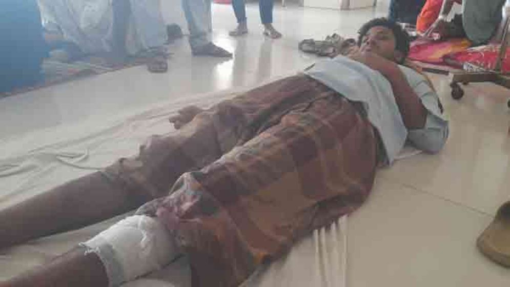 Intermediate student gets shot by stray bullet meant for AL leader in Sirajganj