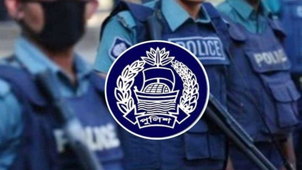 Policeman gunned down by fellow cop in Baridhara; pedestrian injured