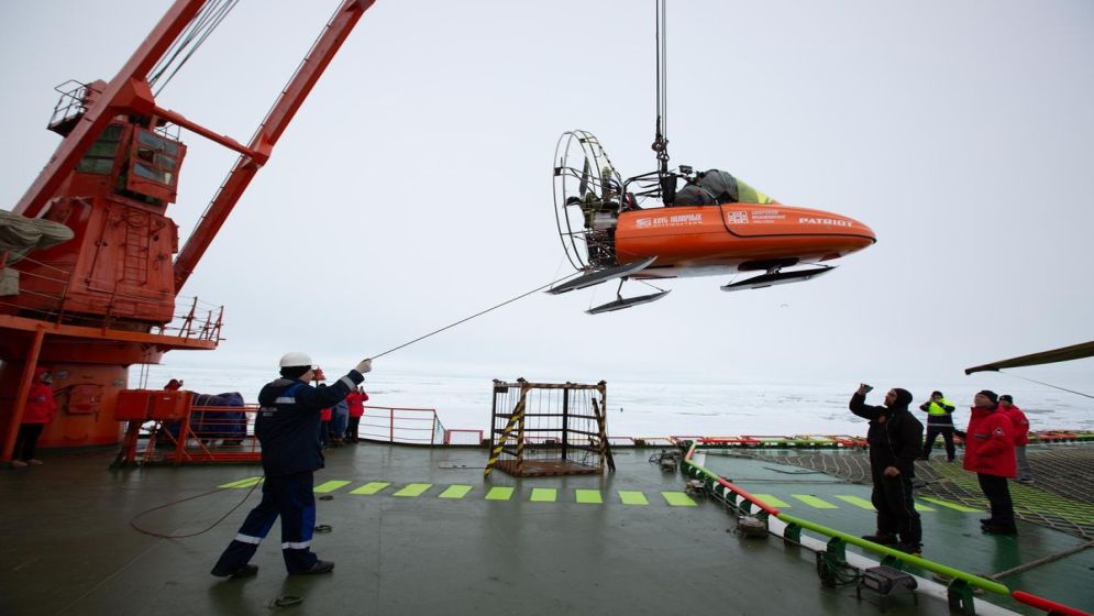 Rosatom supports motorized paragliding expeditions to the North Pole.