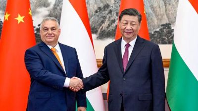 China's Xi calls on world powers to help Russia and Ukraine resume direct dialogue