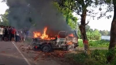 Five Army personnel among 7 injured in Gopalganj clash, army vehicle set on fire