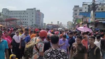 RMG workers in Gazipur block Dhaka-Mymensingh Highway