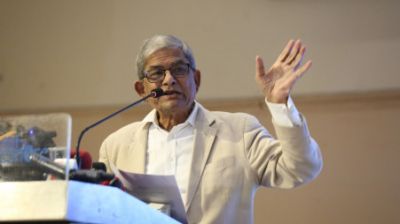 Fakhrul returns home form Singapore, hails interim govt