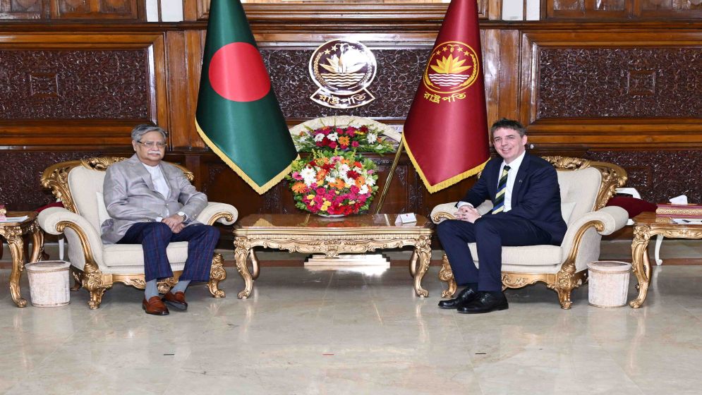 New Swedish ambassador presents credentials in Bangladesh