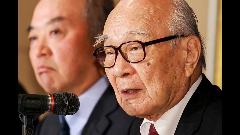 Nobel peace prize awarded to Japanese atomic bomb survivors’ group for its efforts to free the world of nuclear weapons