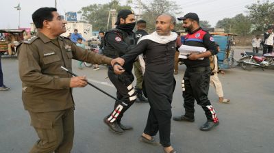 Thousands of Imran Khan supporters arrested ahead of Islamabad rally