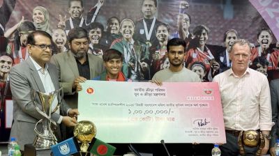 Tk 1 crore rewarded to Women’s SAFF Champions