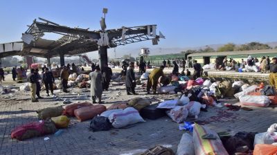 Death toll rises to 17 in a powerful bombing at a Quetta rail station in southwestern Pakistan