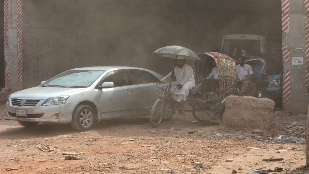 Air quality: Dhaka 3rd most polluted city in the world this morning