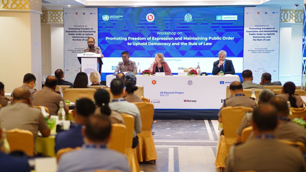 Bangladesh police, journalists launch joint UNESCO program on press freedom, public order
